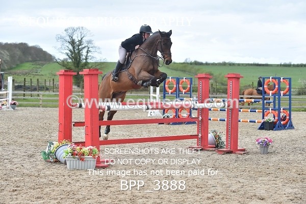 BPP_3888 - CLASS 4 Senior Newcomers/ 1.10m Open