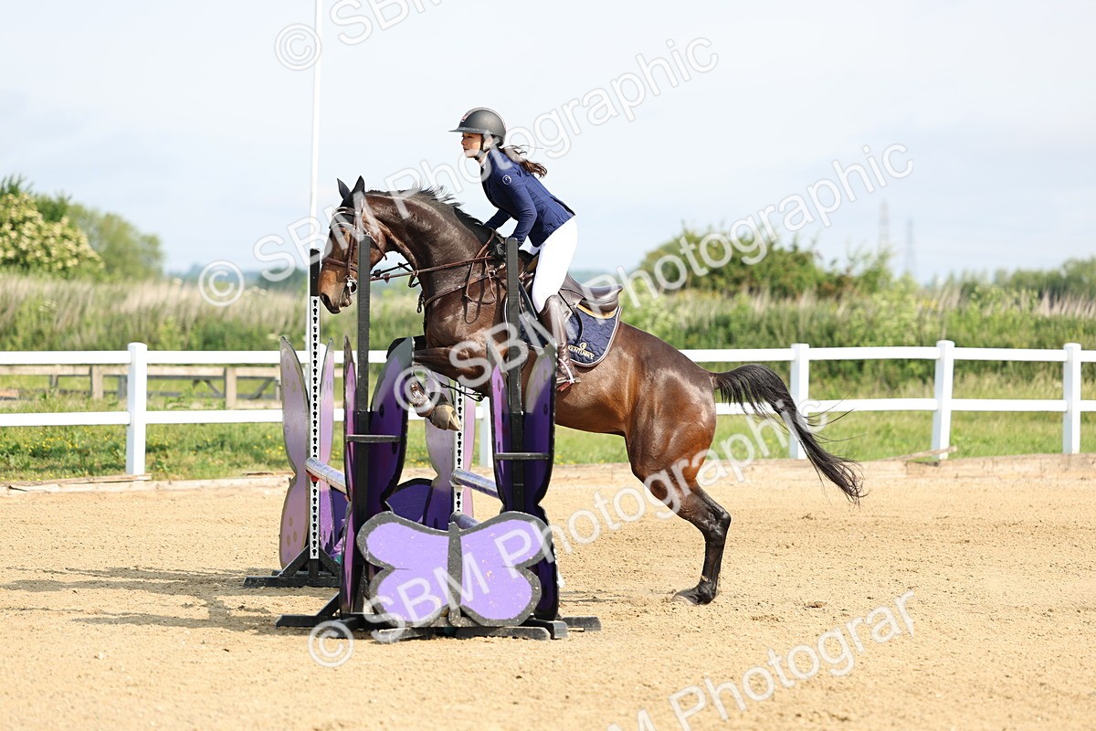 SBM_003800 - Class 15 - Clear Round