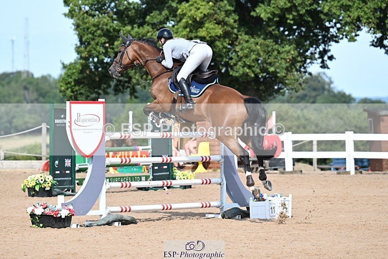 260802-100712-10183 - Cls 49 National 1.30m