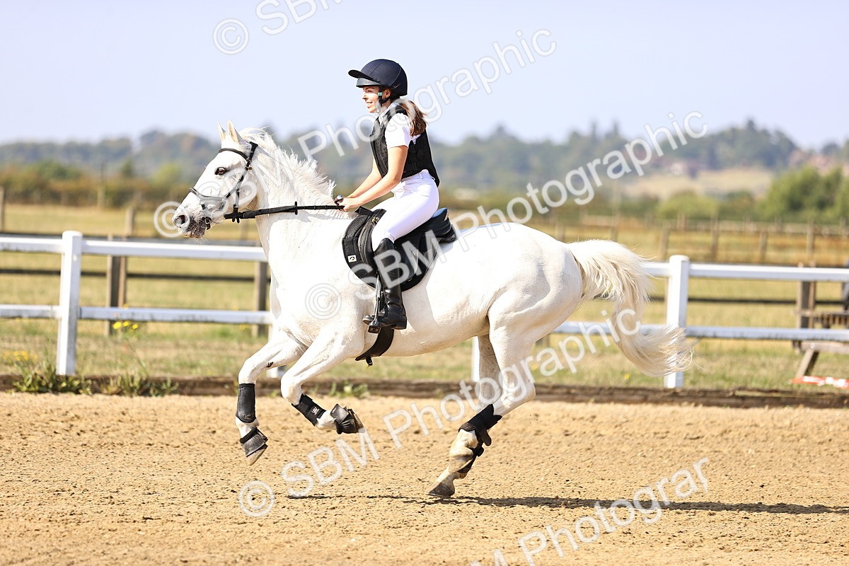 SBM_005578 - Class 8 - Clear Round