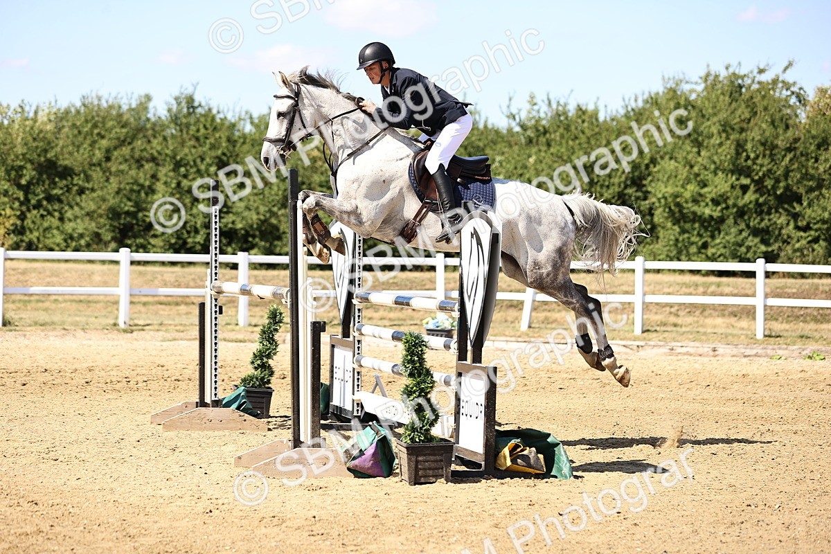 SBM_015271 - Class 16 - Senior foxhunter - 1.20m Open