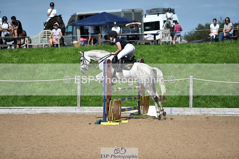 230903A-133434-04827 - Cls 15B U21 Intro 1m