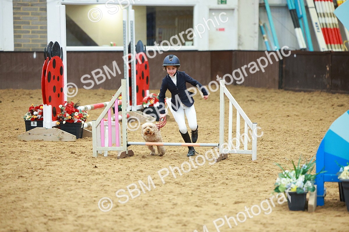 SBM_002496 - Class 3 - Horse & Hound (60cm)