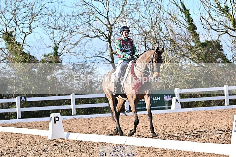 241214-124134-01668 - 106-Tyler.Bradshaw-Mexx