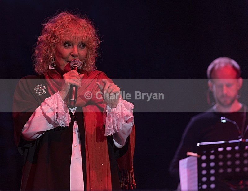 Petula Clark-5489-2 - Fairport Cropredy Convention Festival 2017