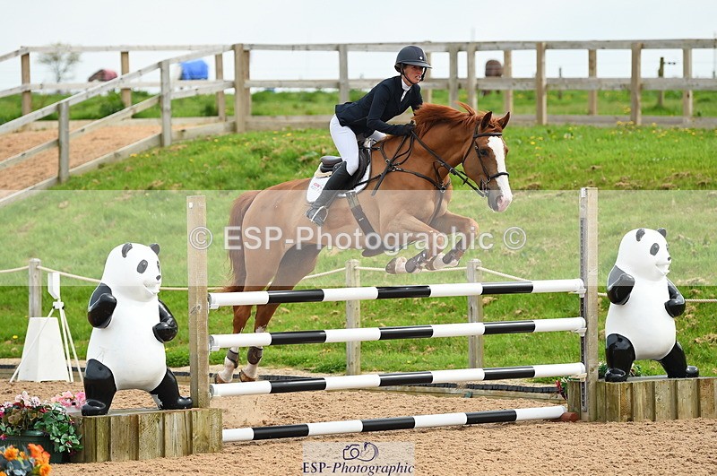 230504A-101614-00564 - Cls 8 Snr Foxhunter