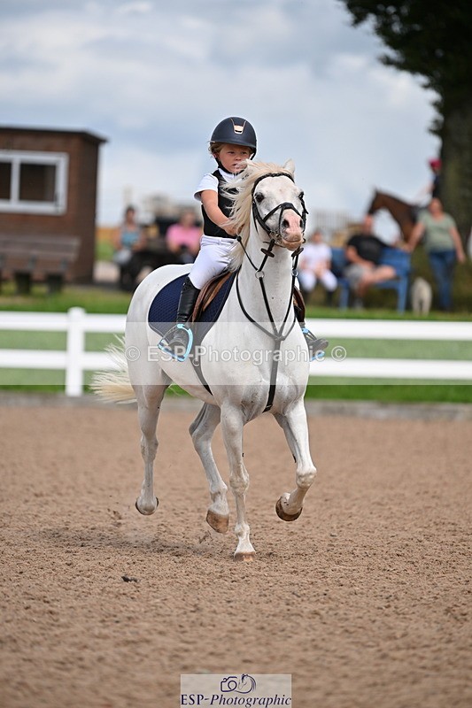 240806A-160146-00189 - Clear Round & 60cm BS Club & Schools