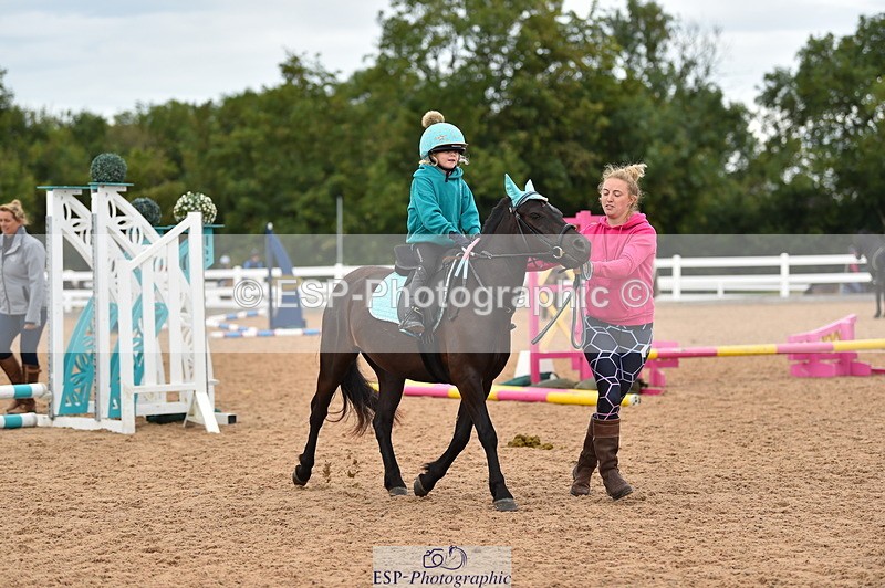 230803A-160526-01310 - Thomasina's Group Ride