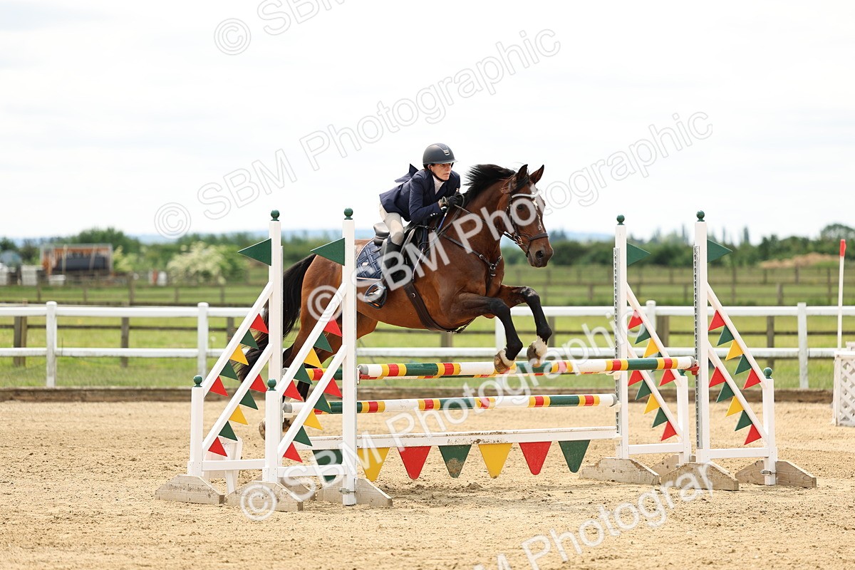SBM_005484 - Class 17 - Senior Discovery - 1.00m