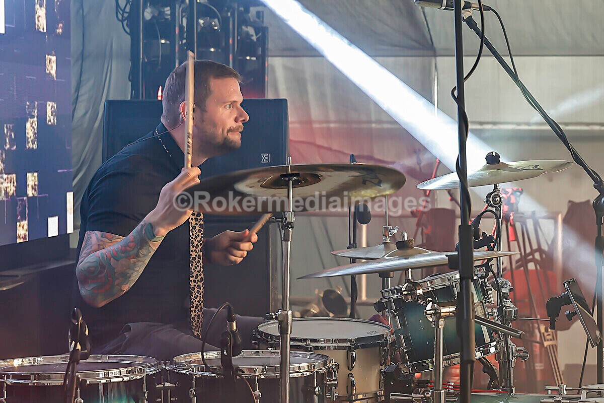 Sunday-275 - MINETY 2025