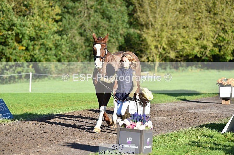 231022-100508-22232 - 432-DALEY-Oona.Gowan-TrotUp+SJ