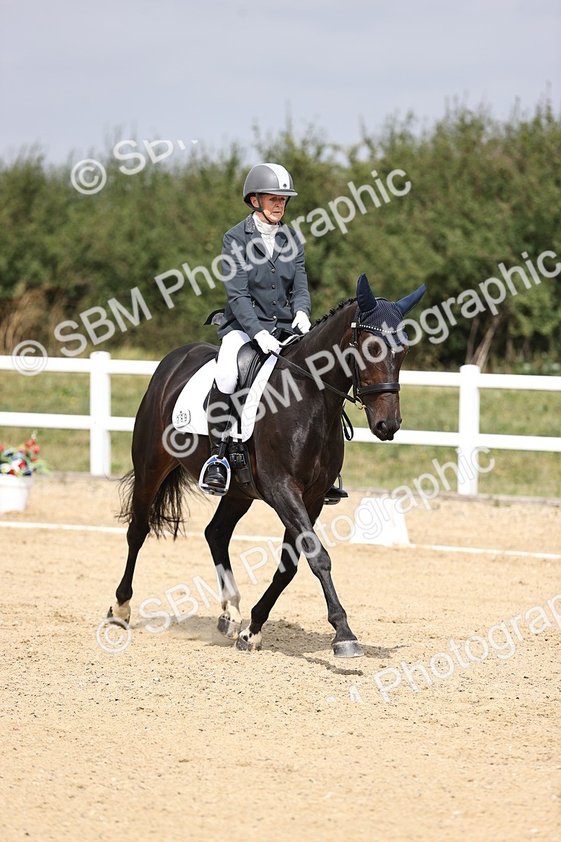 SBM_016902 - Class 14 Novice 23 - 11.53-12.56