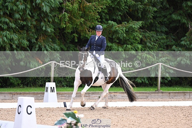 240809-115229-00614 - 228-Lauren.Picknett-Bonnie.V