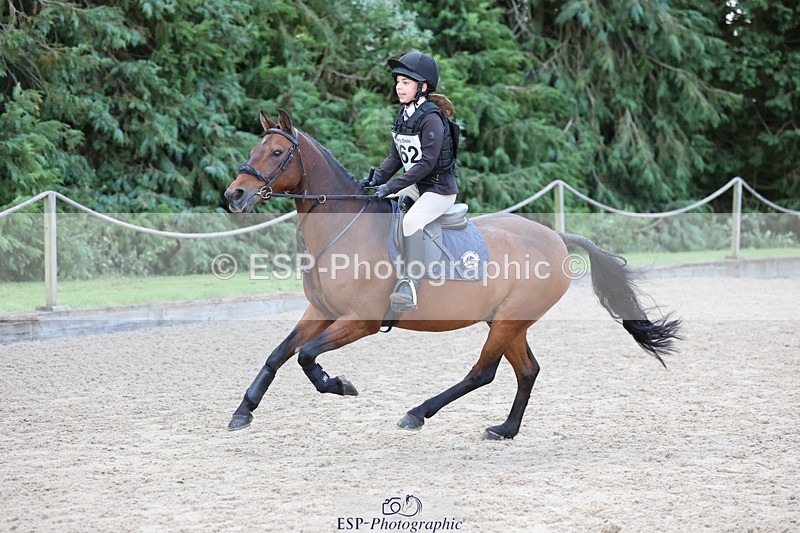 240823X-091319-14451 - 60cm R1 8.30 to 10.00