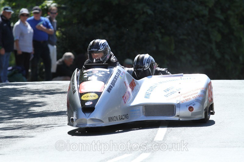 IMG_2460 - Sidecar Race 2 - TT 2013