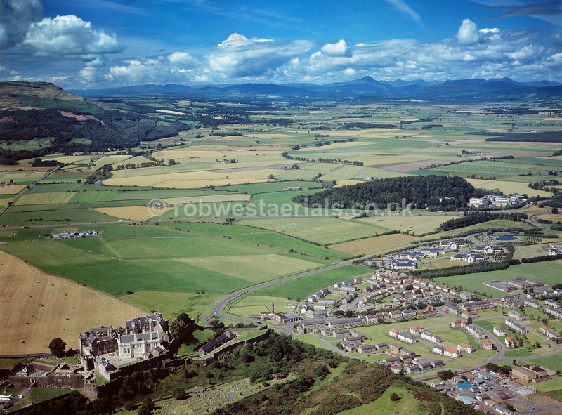 aerial pictures of Scottish monuments attractions castles landscapes of Scotland tourist attractions