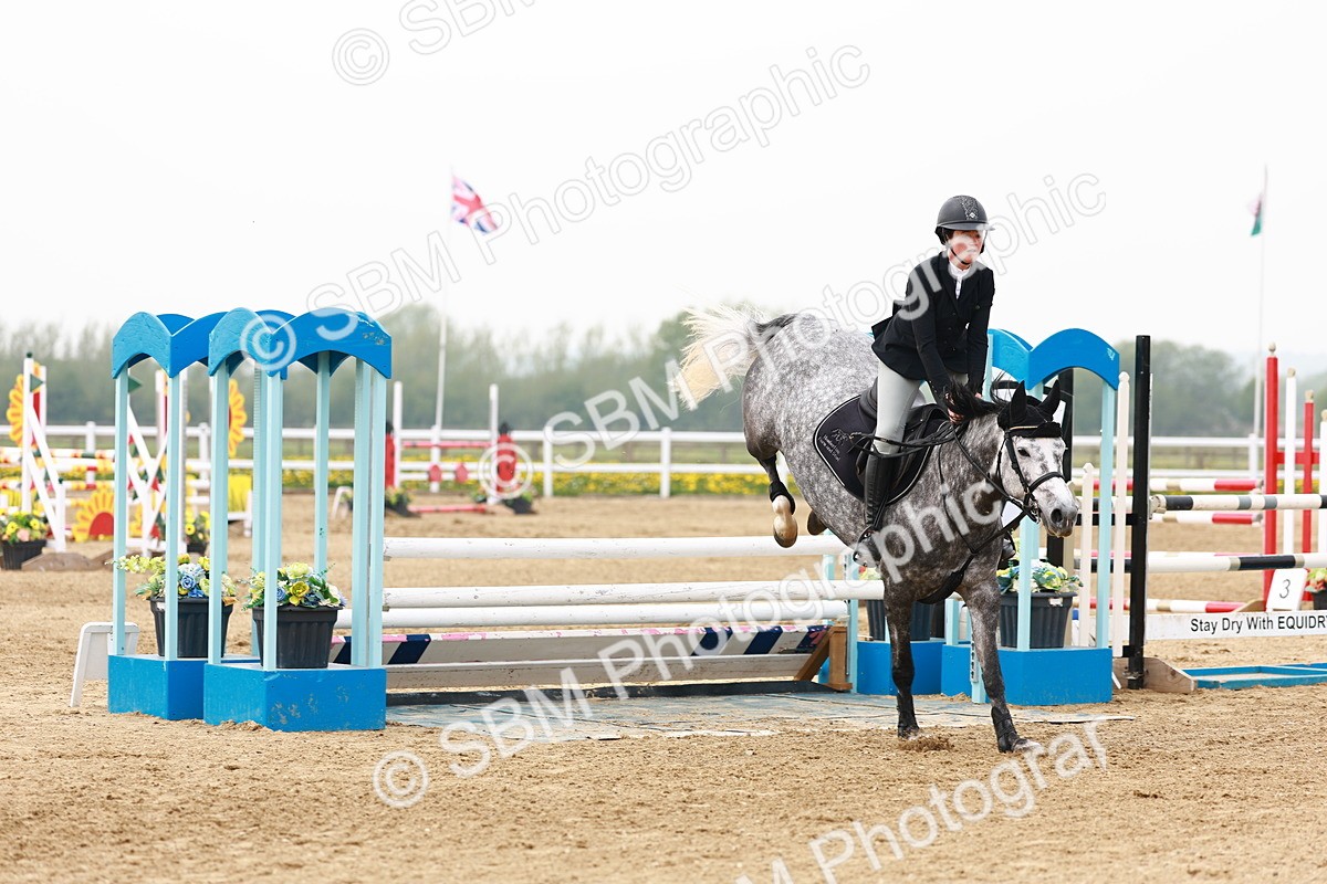  - Class 18 - Senior Newcomers - 1.10m