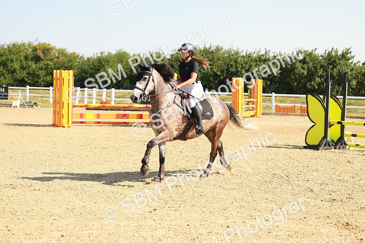 1I0A0100 - Class 1 - Clear Round