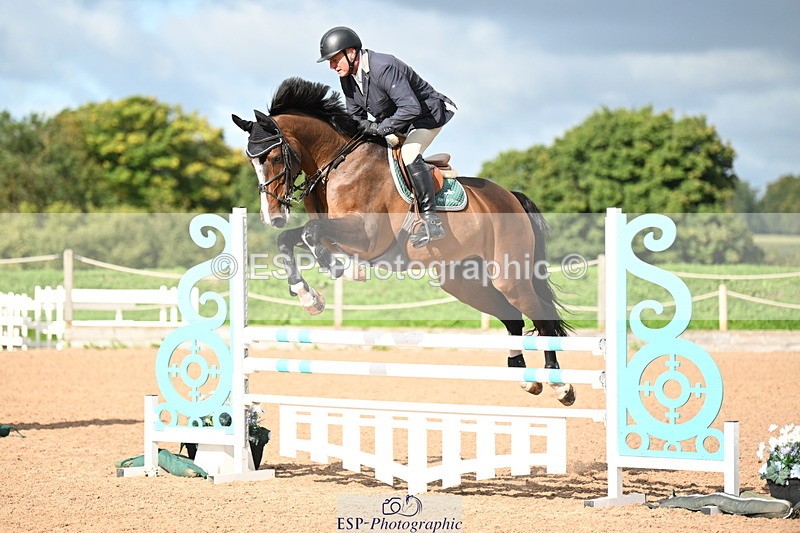 240912A-100429-00335 - Cls 1 Snr 1.05m & 1.10m Open