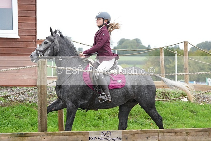 250920-153524-01466 - Cls 21 Pony Intro 80cm Derby