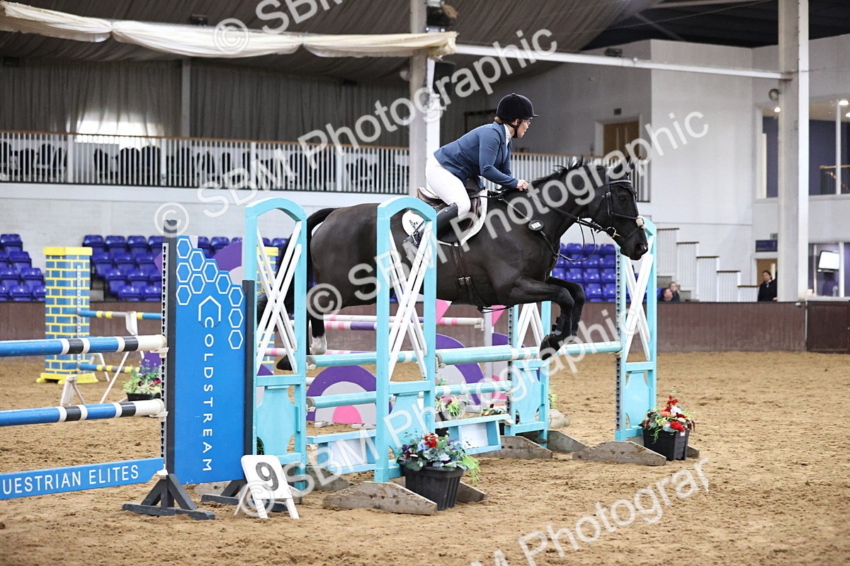 SBM_001930 - Class 4 - Senior Newcomers - 1.10m Open