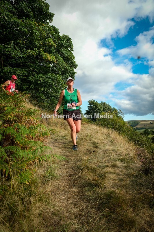 DSCF5575 - Reeth Fell race seniors