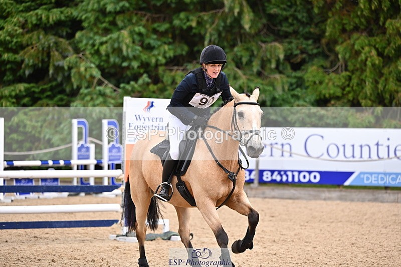 250802A-124553-03136 - B-090-Kate.Markham-SEYCHELLES.SILVER