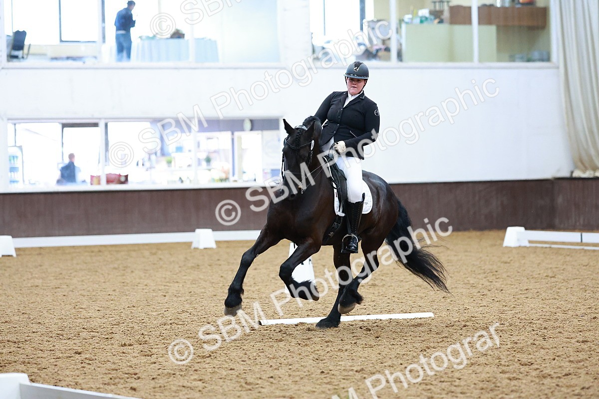 SBM_004062 - Class 12 - E2 Championship - 14.50-15.53