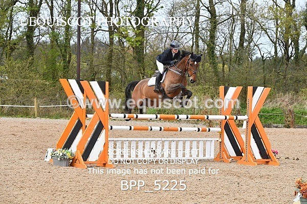 BPP_5225 - CLASS 19 SUN Senior Foxhunter/ 1.20m Open
