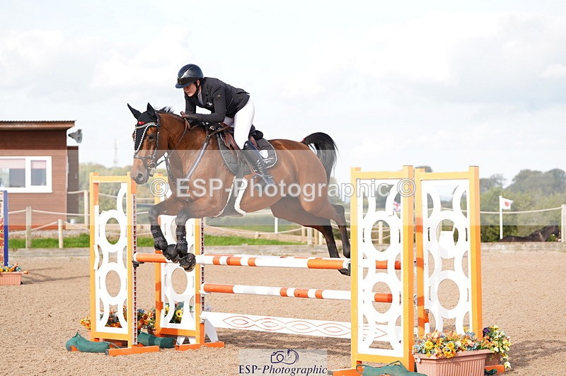 241004A-103238-00119 - Fri 01 Snr Disco & 1.00m Open