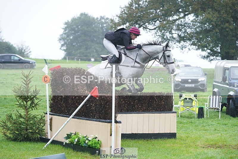 231021-102840-13796 - 630-ST.TROPEZ-Lizzie.Luxton-SC+XC