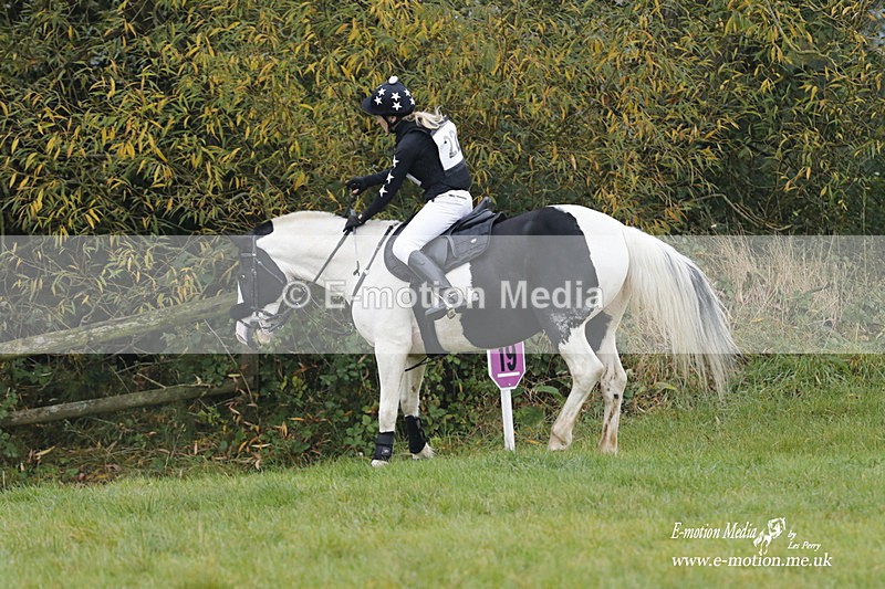 WWHT 171021 0520 - Novice Restricted (0.80m)  17/10/21
