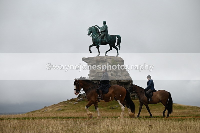 DSC_2031 - Time at Statue 12:13 to 12:32