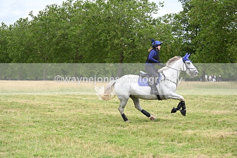 WJ6_4634 - Time at Jump 13:04 to 13:34