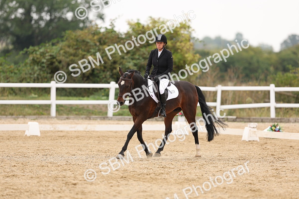 SBM_01714 - Class 9 - Novice 27 Champs