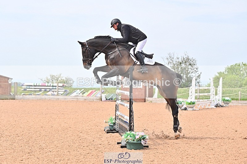 260509-112557-01960 - Cls 26a Snr Foxhunter