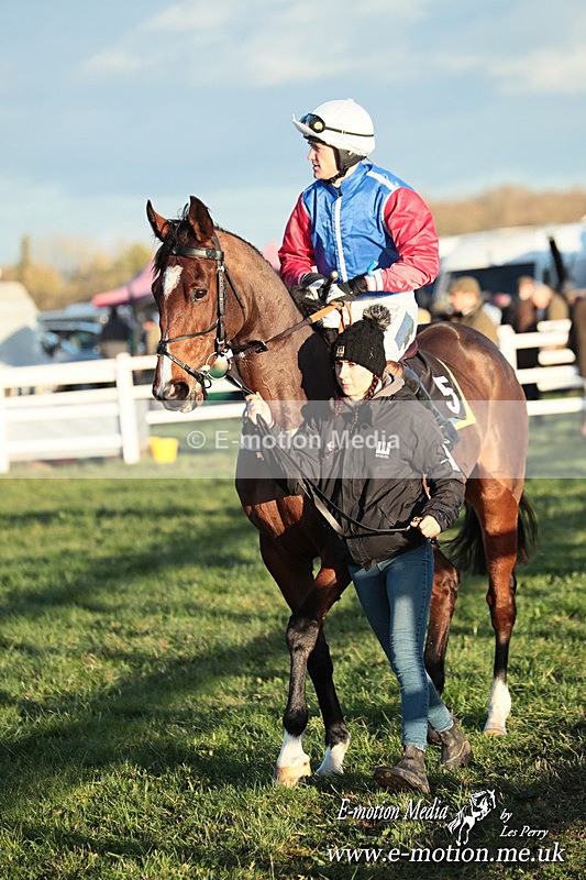 PtP 301125  0928 - Hursley Hambledon Point-to-Point Larkhill Racecourse 30/12/2025