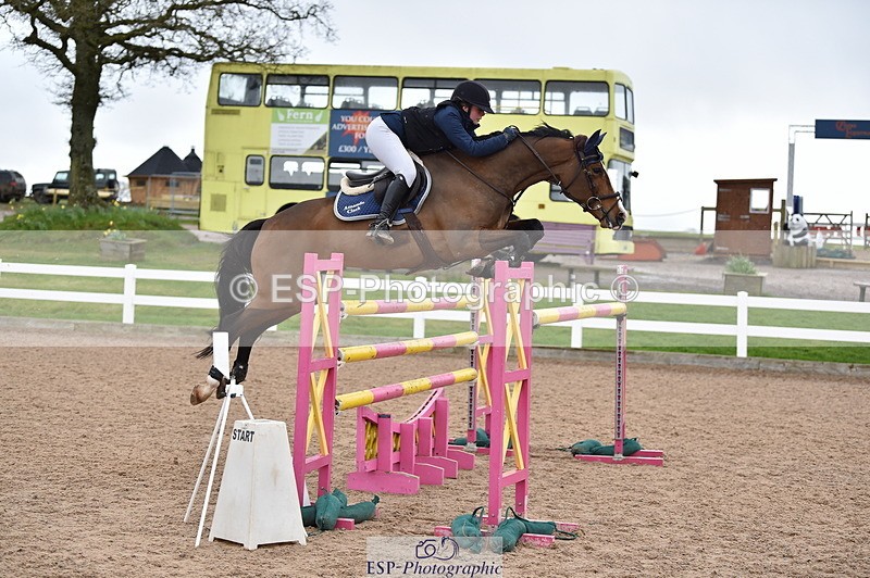 240327A-151202-00911 - Cls 6 National 1.30m and 1.40m