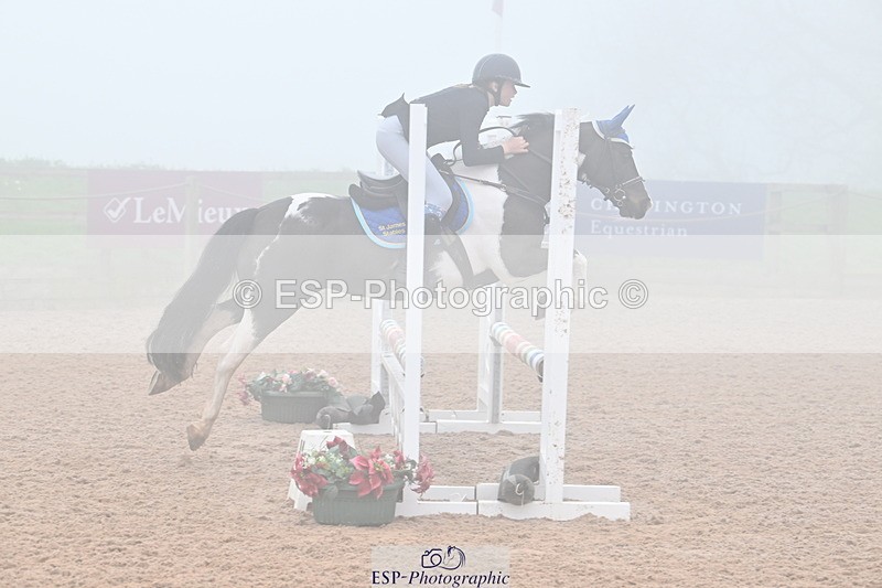 240506A-090144-07935 - Cls 1 Pony Intro 70cm