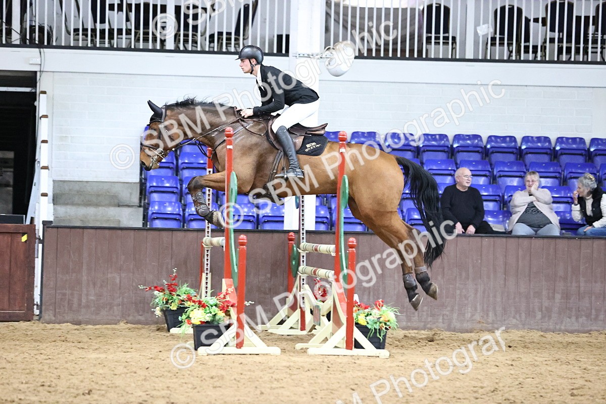 SBM_001914 - Class 4 - Senior Newcomers - 1.10m Open