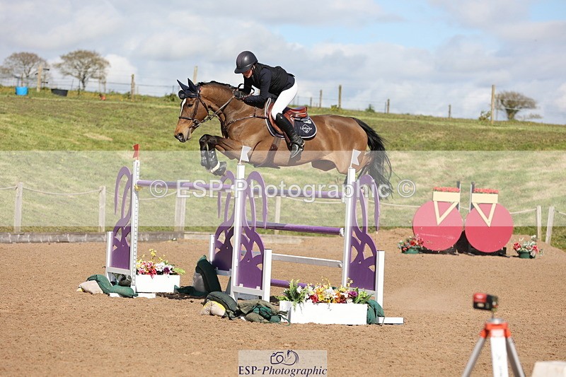 240419A-161233-09231 - Cls 10, 2 Star Big Tour 145cm  15.45 to 16.35 break