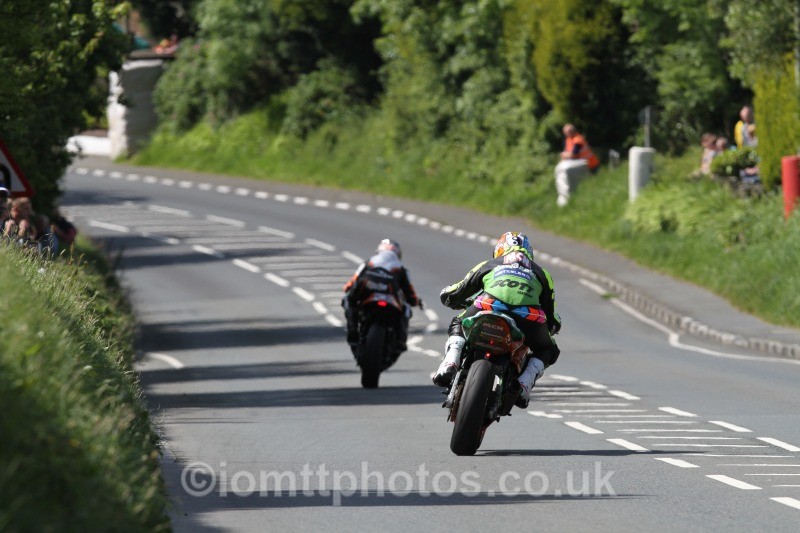 Adam Child Kawasaki / MCN/KEN URWIN RACING - Bikenation Lightweight TT