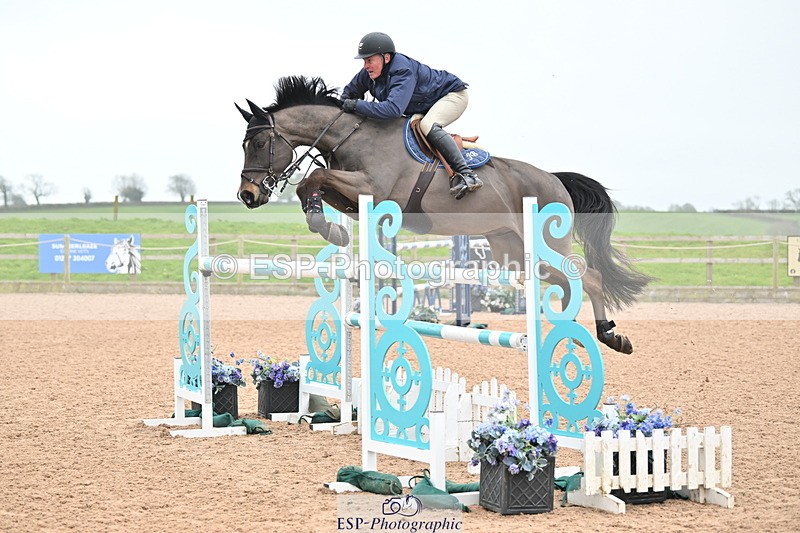 240405A-151506-02243 - Cls 6 National 1.40m Open