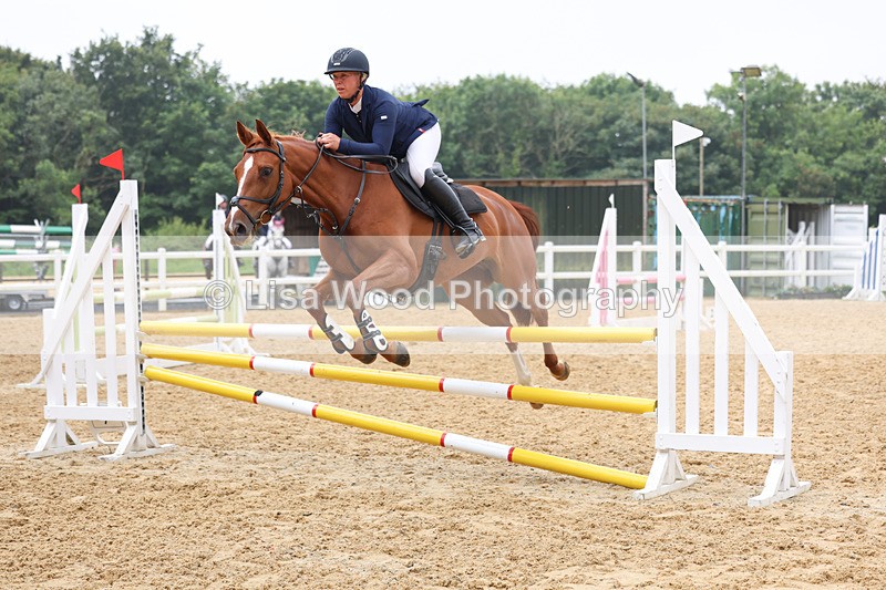 3E7A5652 - Class 4: Senior British Novice/90cm open