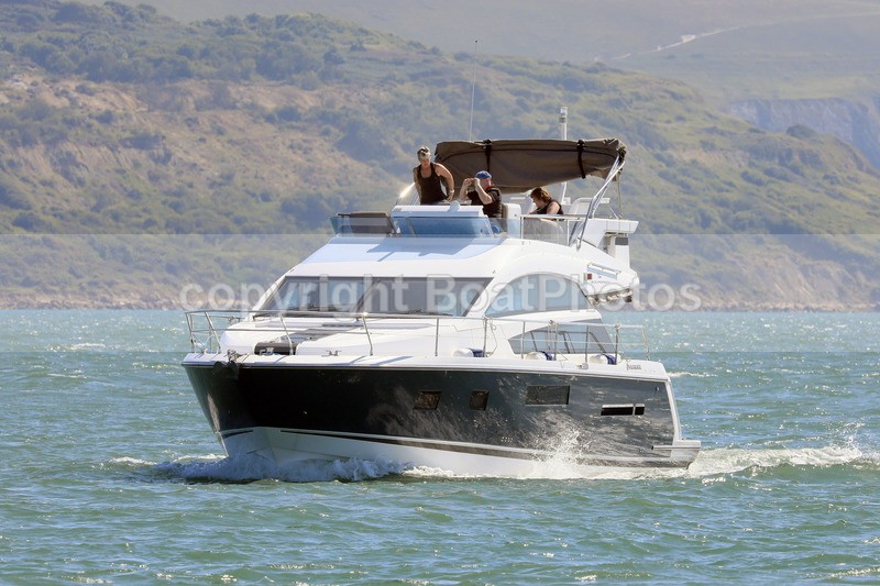 170708 SARJENNIC - FAIRLINE SQUADRON RTI_6193 - Flybridge Cruisers