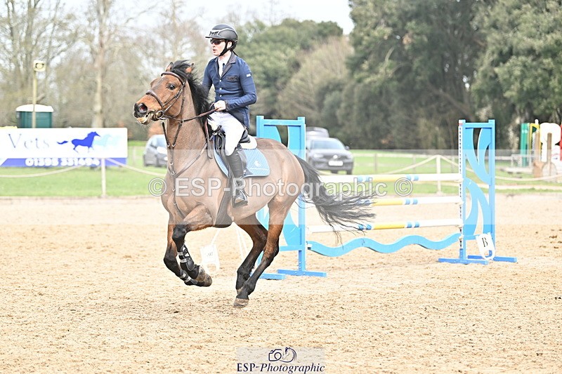 250321A-114730-00646 - Cls 3 Foxhunter and 1.20m Open