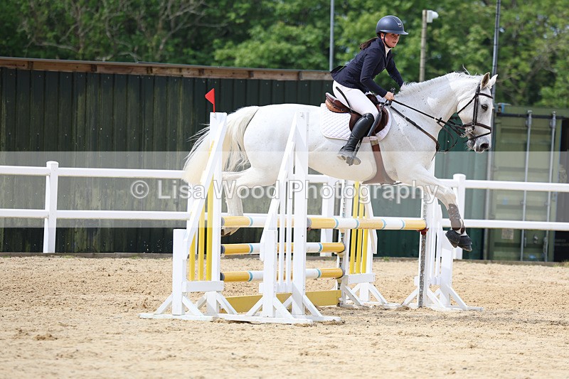 3E7A8630 - Class 4: Senior British Novice/90cm open