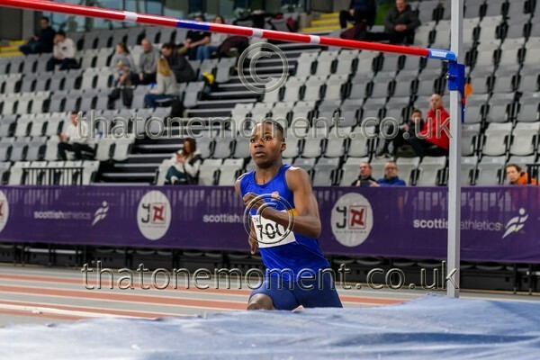 AgeInd25SAT-917581 - Field Male