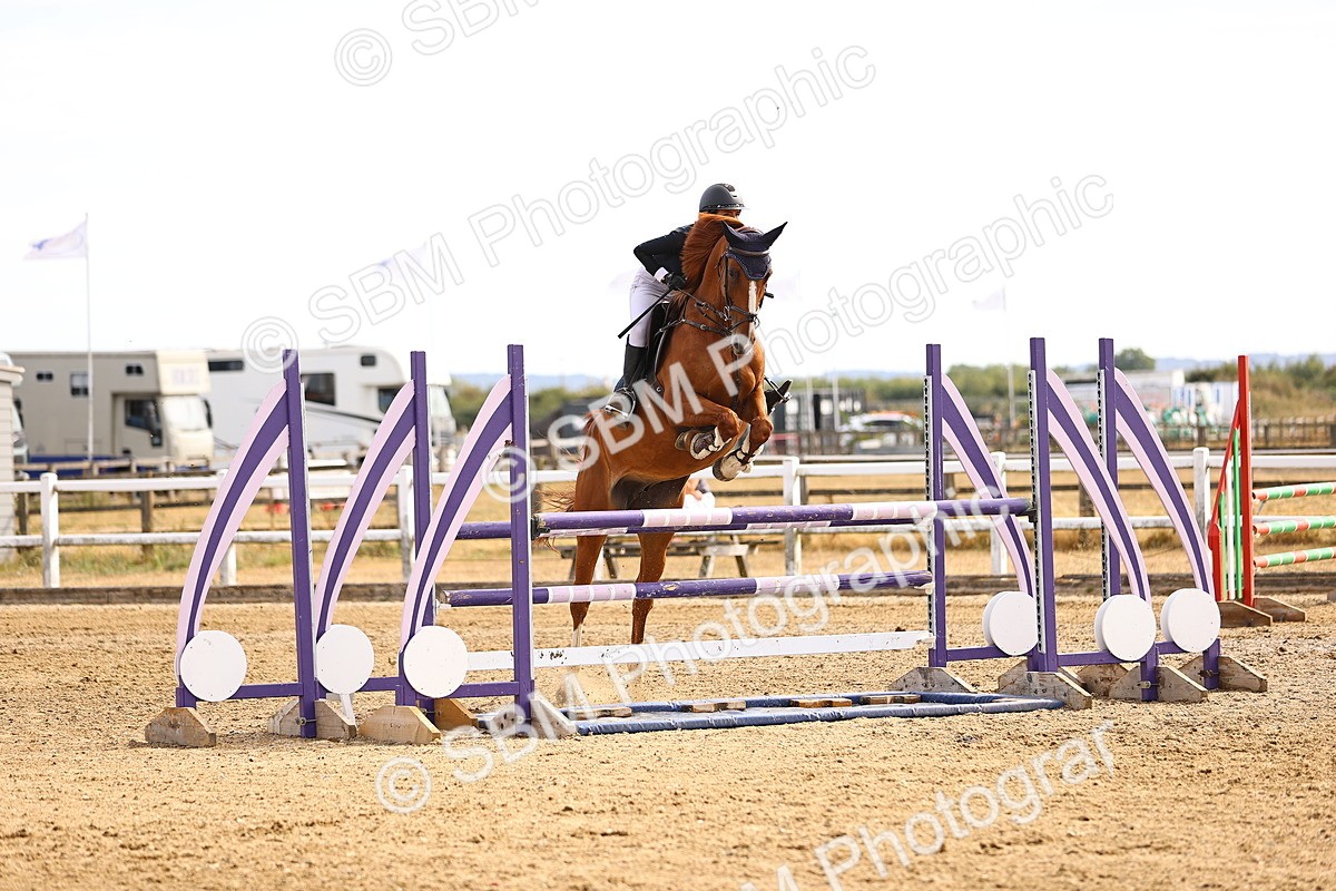 SBM_001539 - Class 6 - Senior Newcomers 1.10m