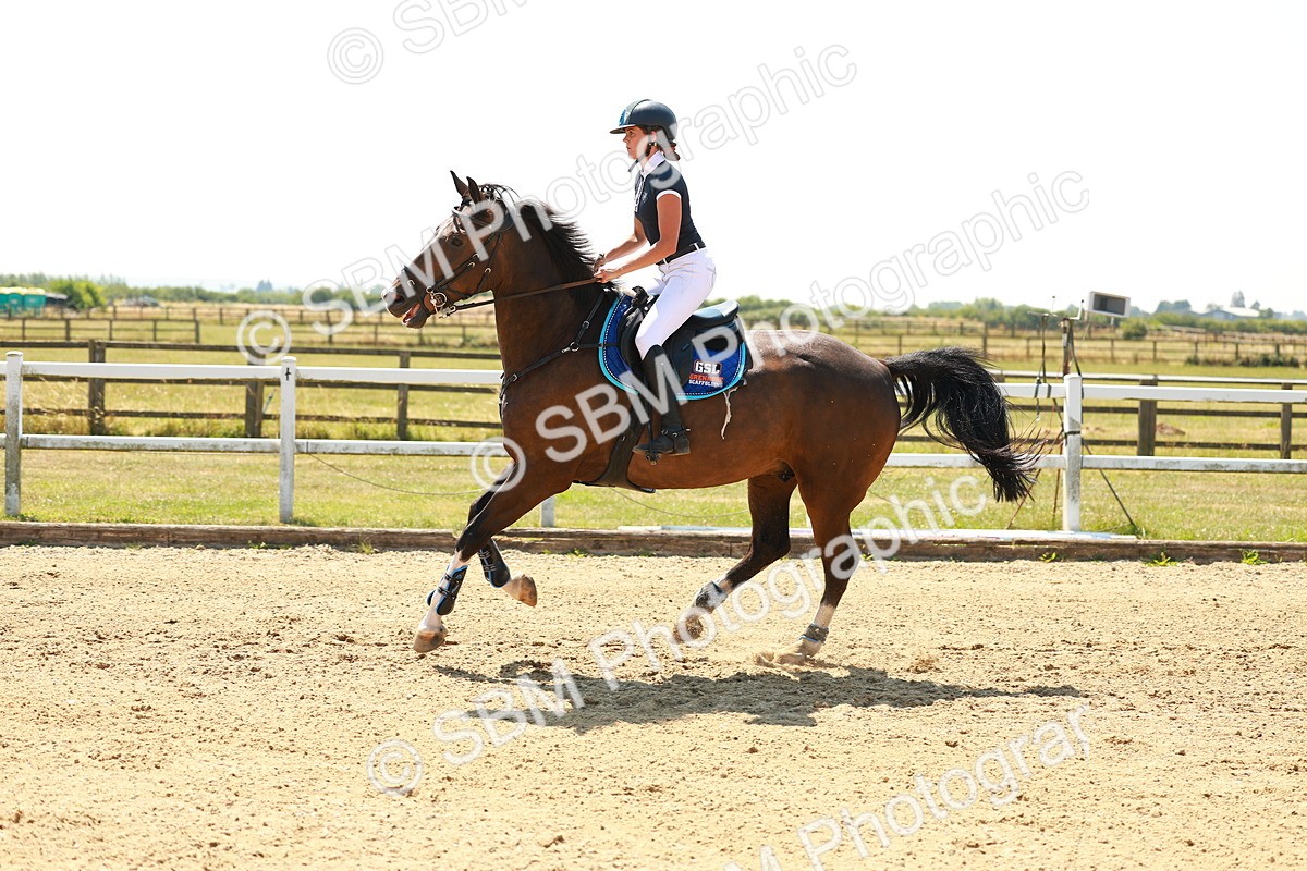 SBM_001773 - Class 4 - Senior Newcomers - 1.10m